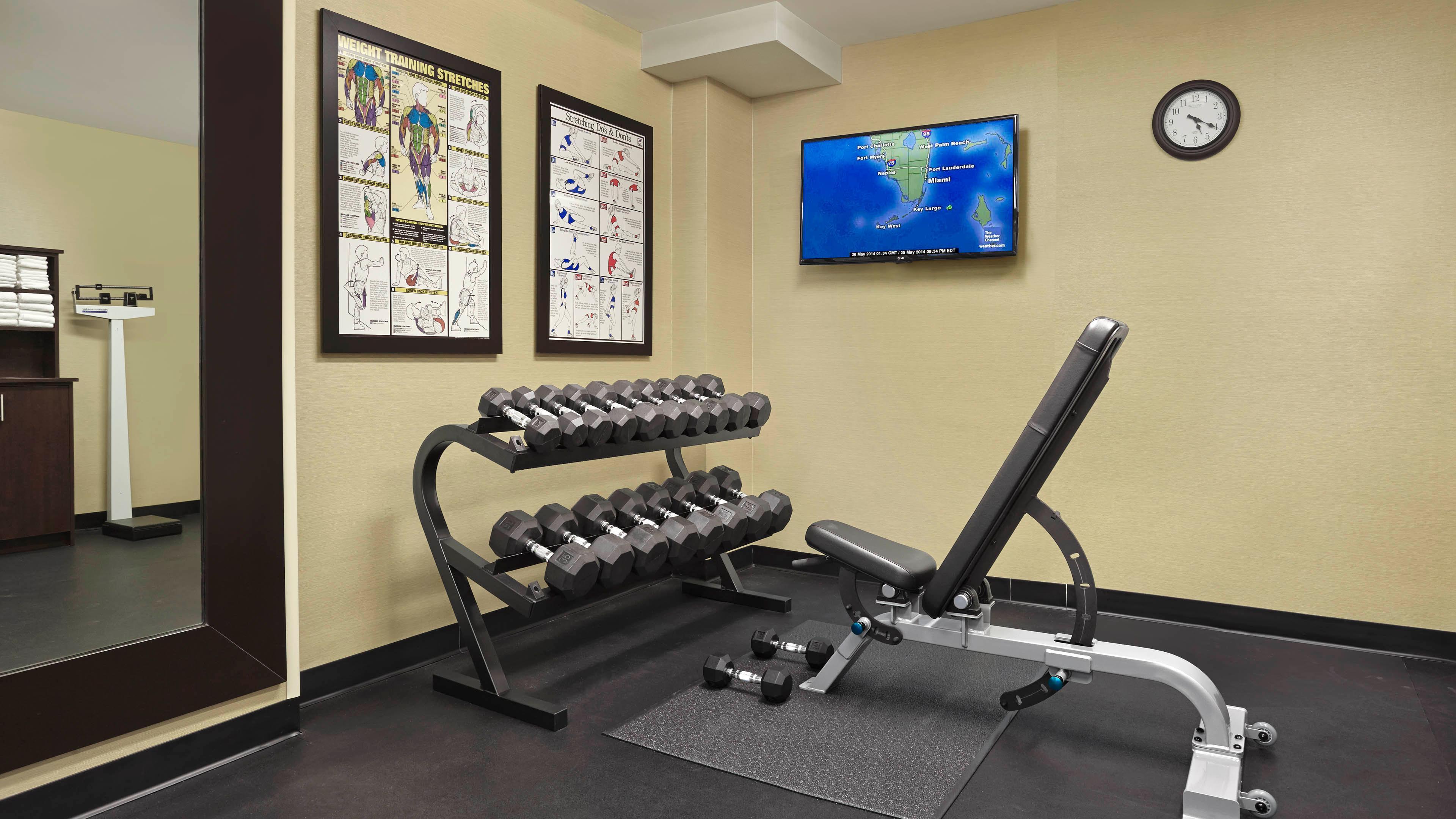 Holiday Inn Express & Suites Naples Downtown - 5Th Avenue By Ihg Екстер'єр фото